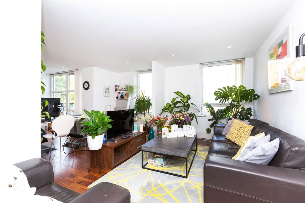 Property photo 1 of 10 Open Plan Living