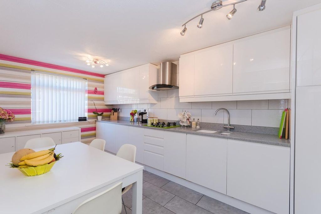 Property photo 2 of 13 Picture No. 1