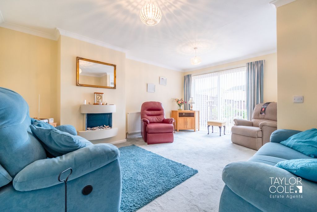 Property photo 2 of 13