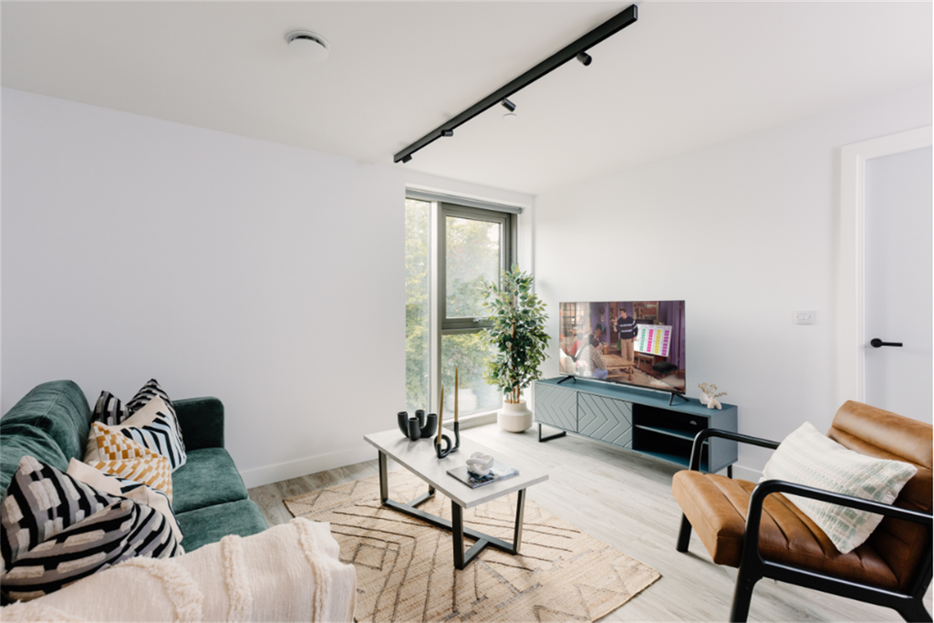 Property photo 2 of 14