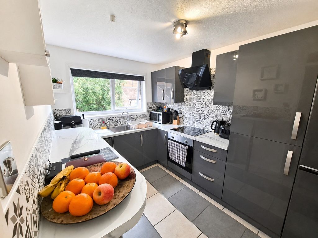 Property photo 1 of 3
