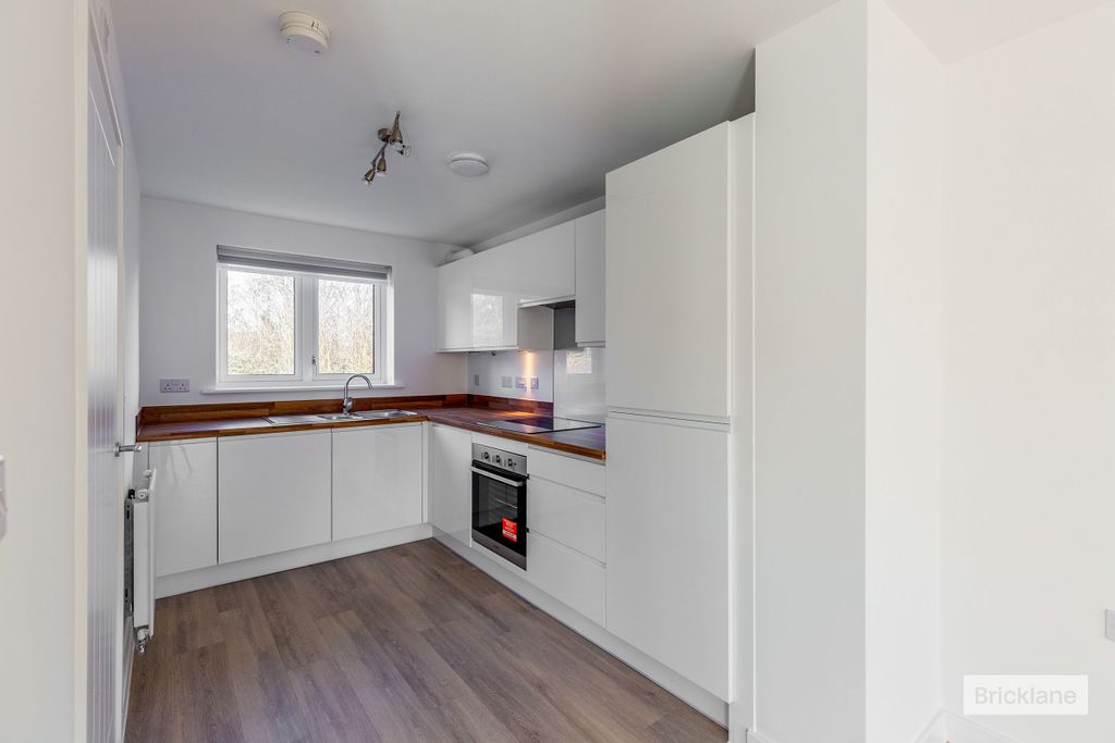 Property photo 3 of 14 Image