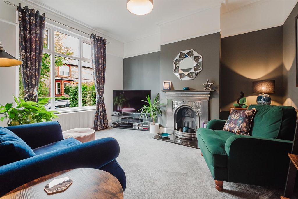 Property photo 2 of 32 Image 2