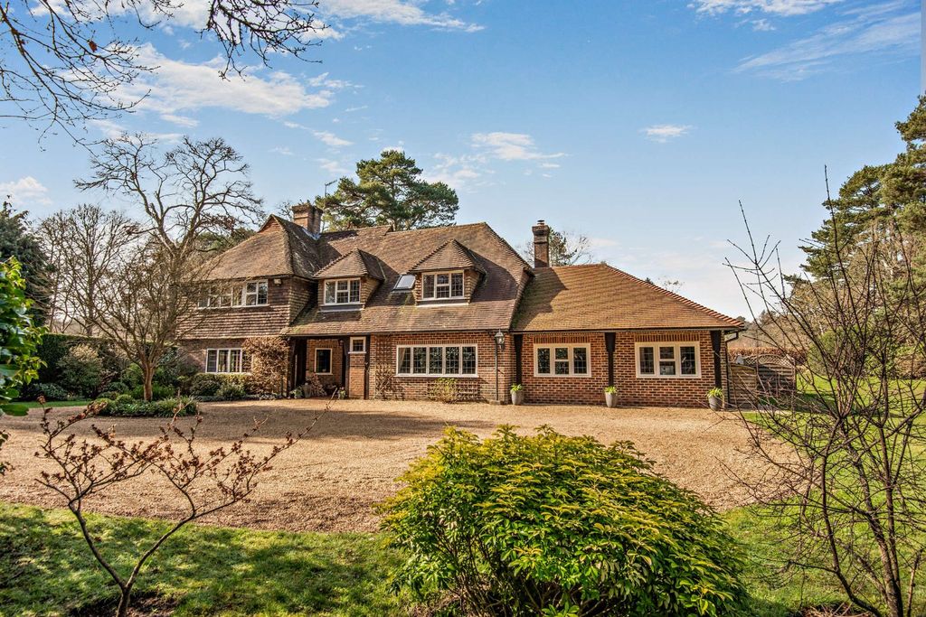 Additional image 17 of 5 bed detached house for salePetworth Road, Wormley, Godalming, Surrey GU8