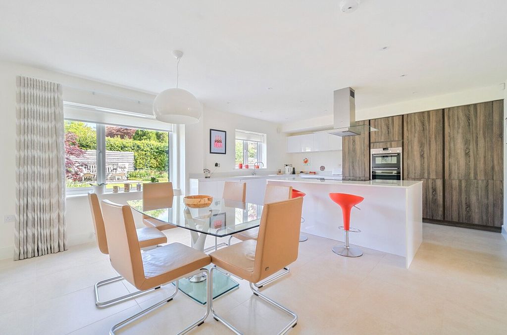 Property photo 1 of 15 Kitchen/Dining Room