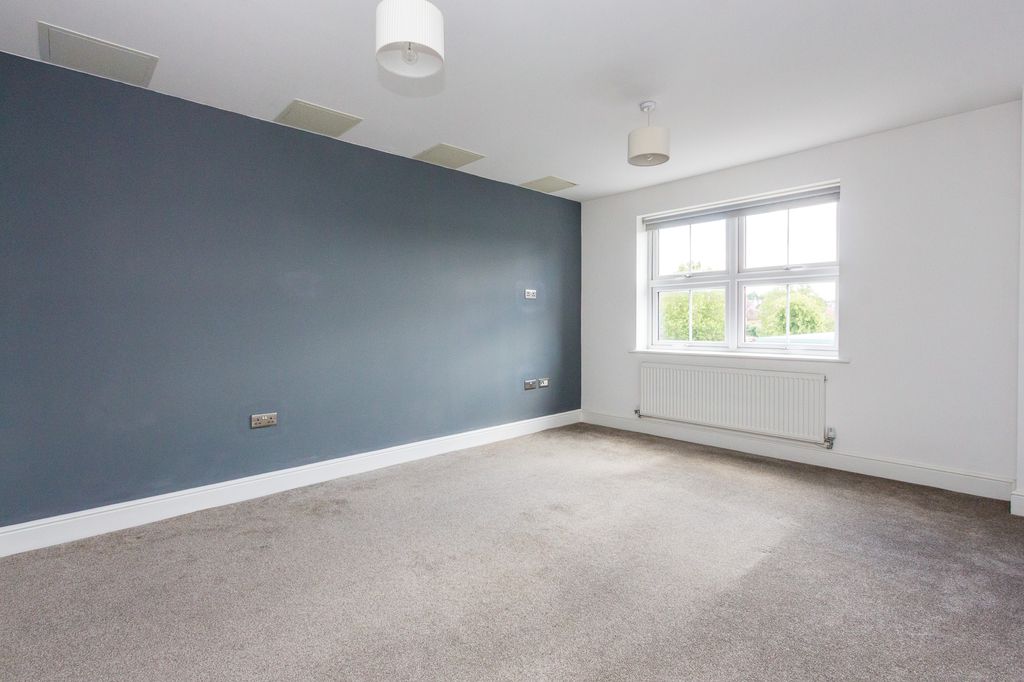 Property photo 2 of 6 Lounge/Dining/Kitchen