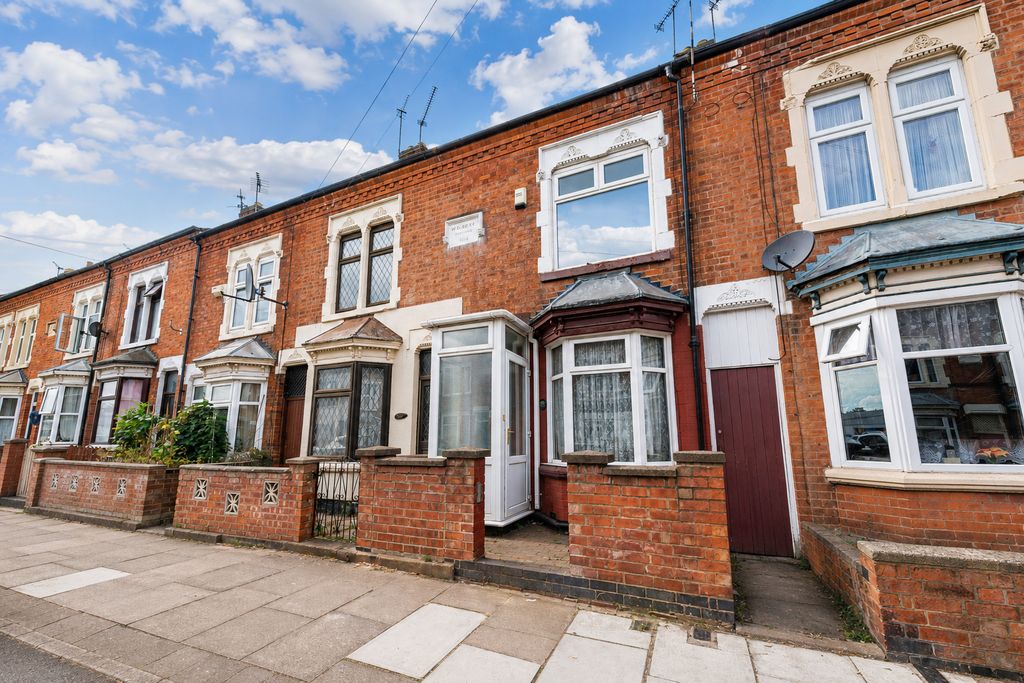 Property photo 1 of 16 F1