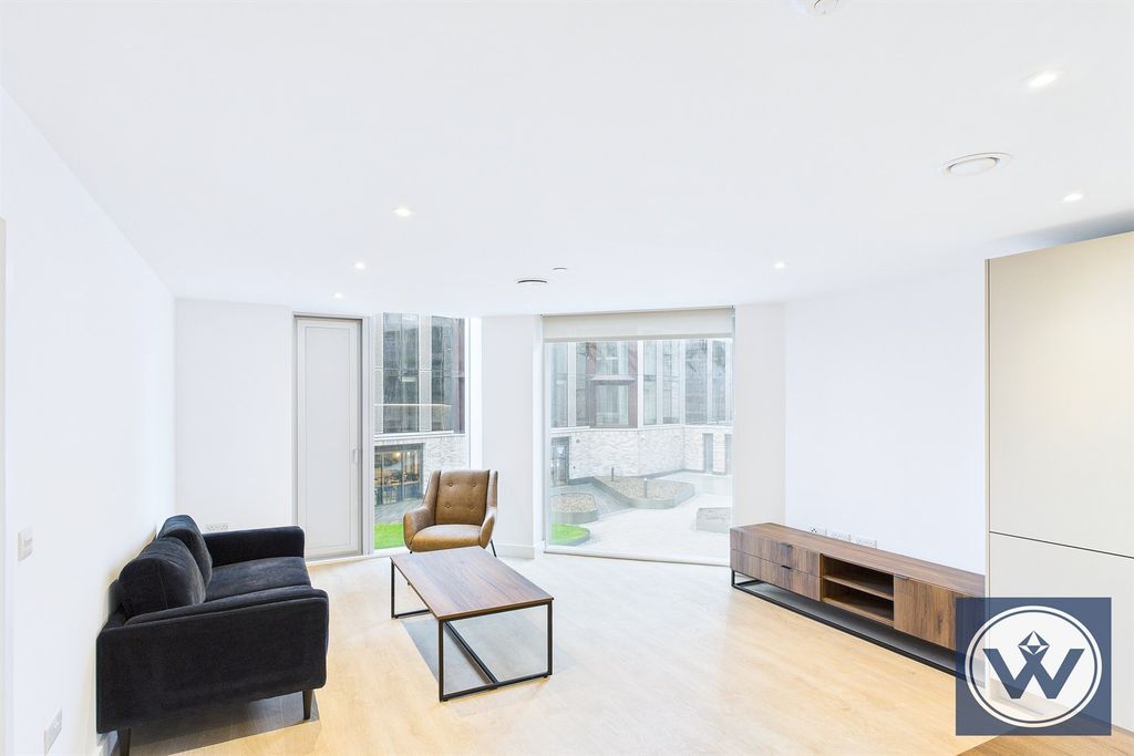 Property photo 1 of 14 (Main)