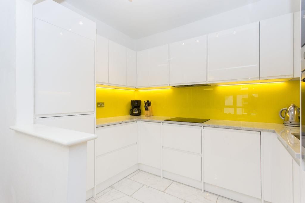 Property photo 3 of 8 3_Kitchen(1).Jpg