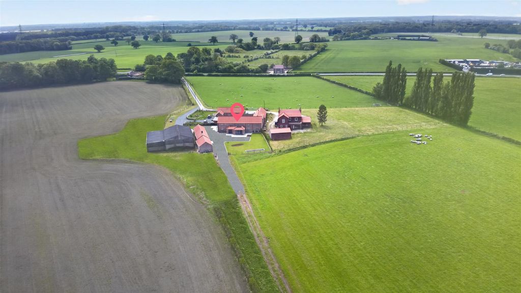 Property photo 2 of 19 Dji_0922.Jpg