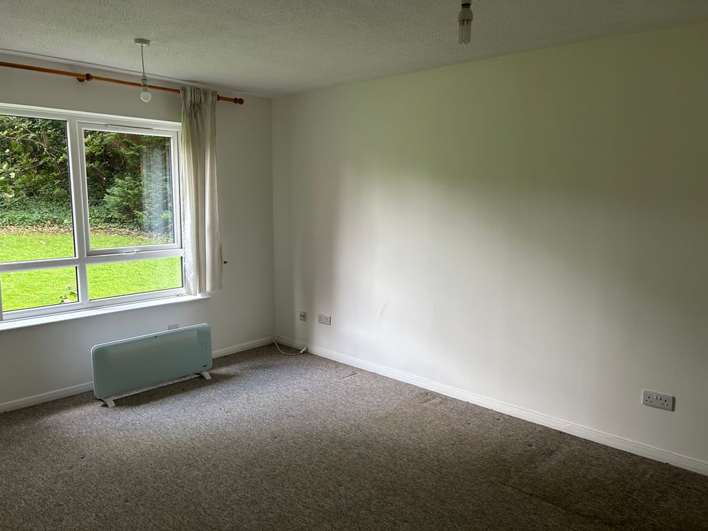 Property photo 3 of 4