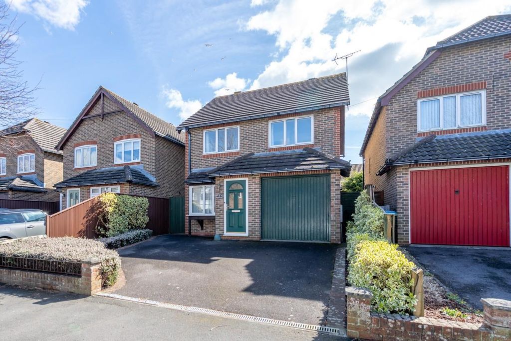 Property photo 1 of 19 Front.Jpg