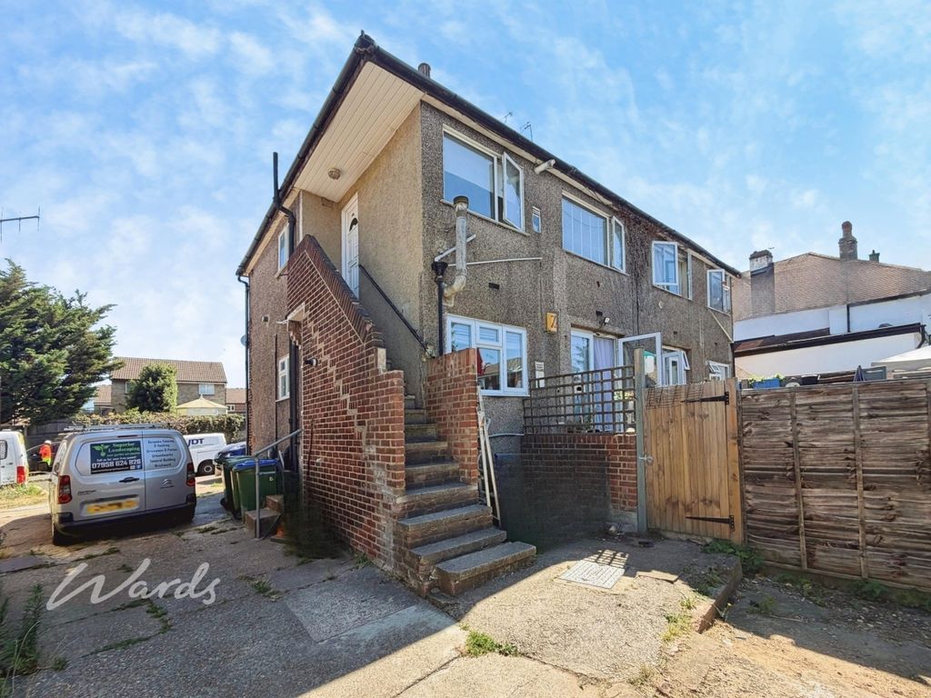 Property photo 1 of 7 Front