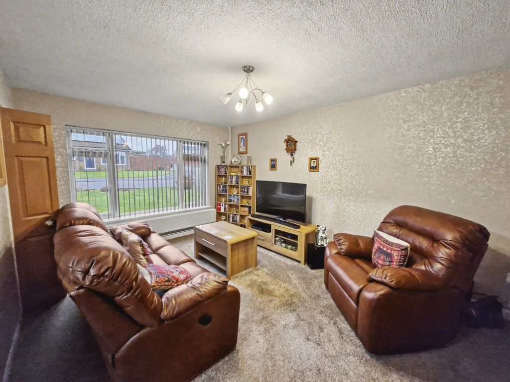 Property photo 3 of 30 4712228