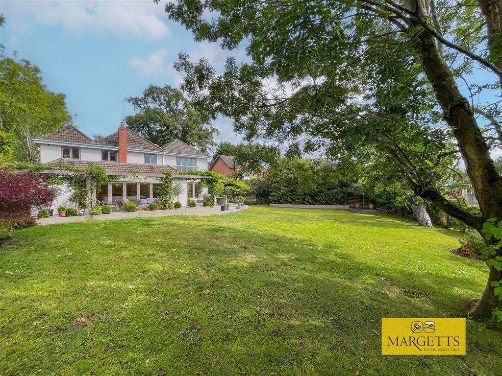 Property photo 1 of 24 Photo 1 Blue.Jpg