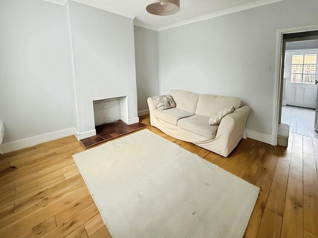 Property photo 3 of 10 Pbox-Img.Jpg