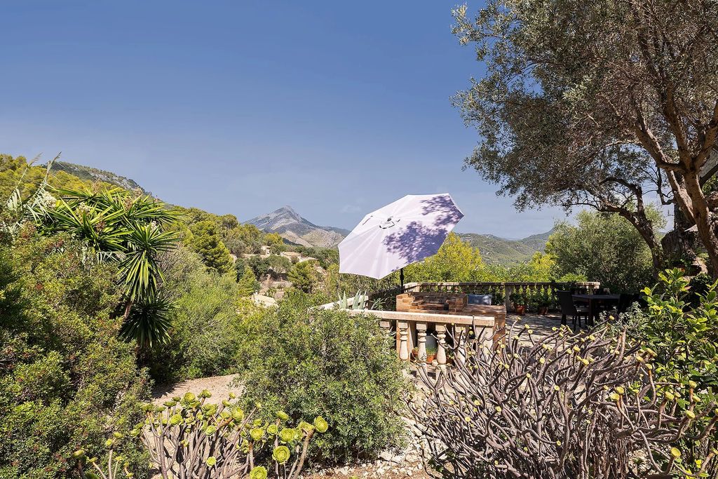 Property photo 3 of 22