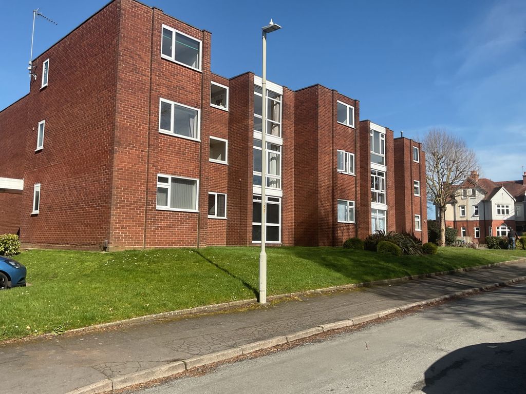 Property photo 1 of 16