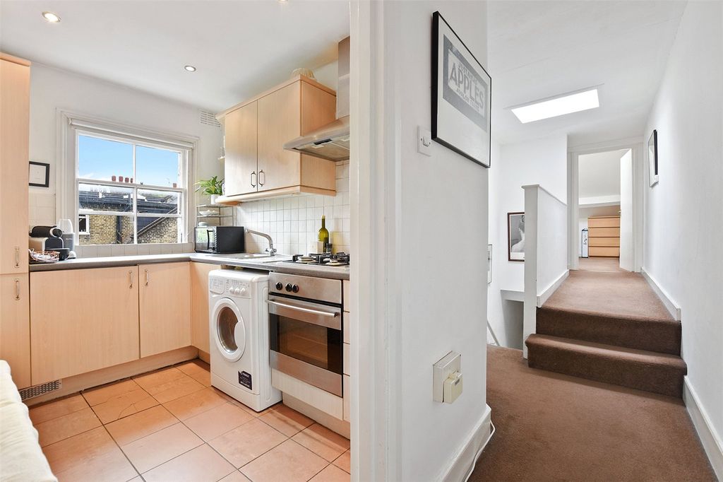 Property photo 2 of 7