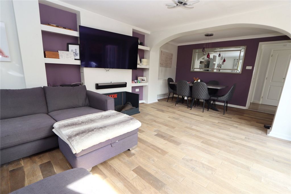 Property photo 2 of 11 Picture No. 21
