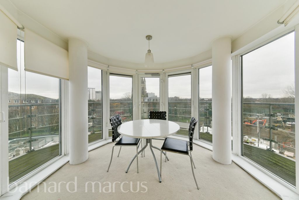 Property photo 2 of 8 Dining Room