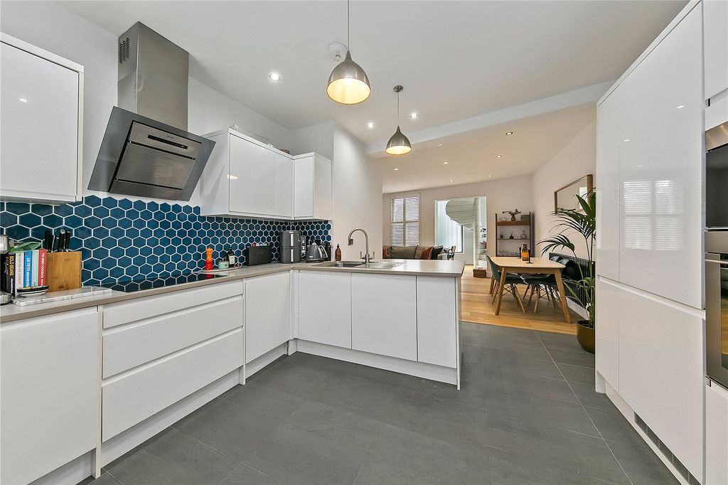 Property photo 3 of 13 Picture No. 07