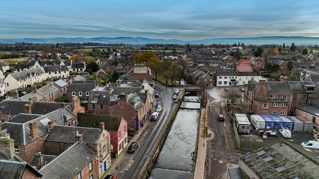 Property photo 2 of 21 Dji_20251121122311_0240_D-Edit