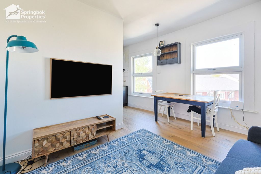 Property photo 2 of 8 Image 1