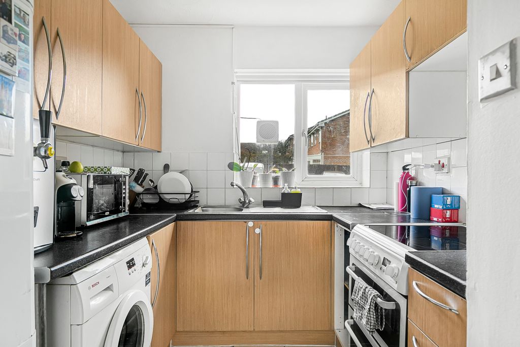 Property photo 2 of 10 4_48869