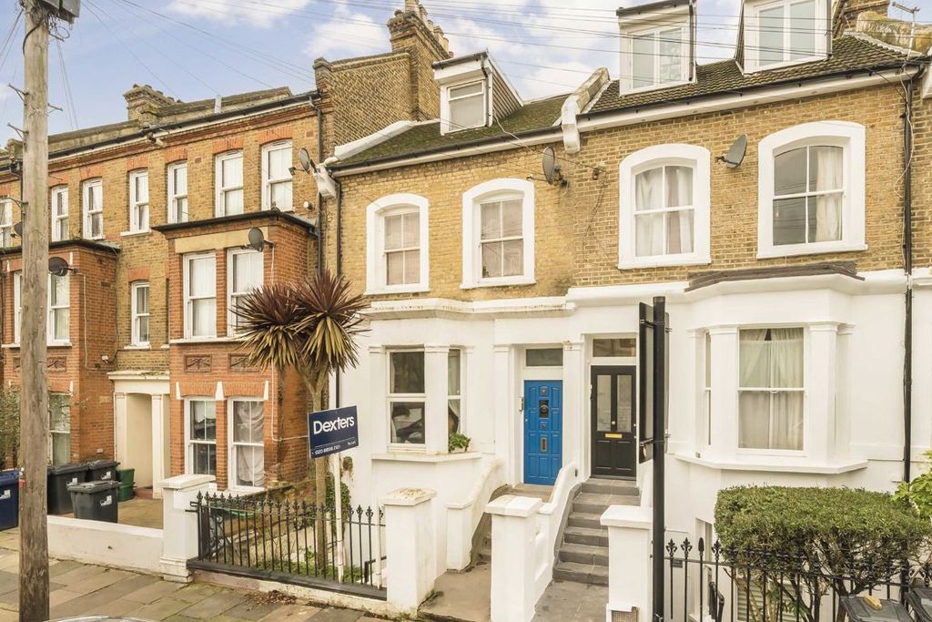 Property photo 1 of 4