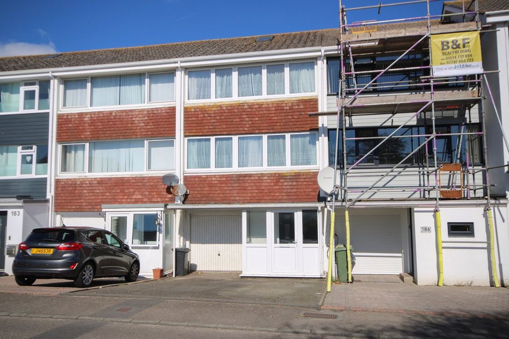 Property photo 1 of 20