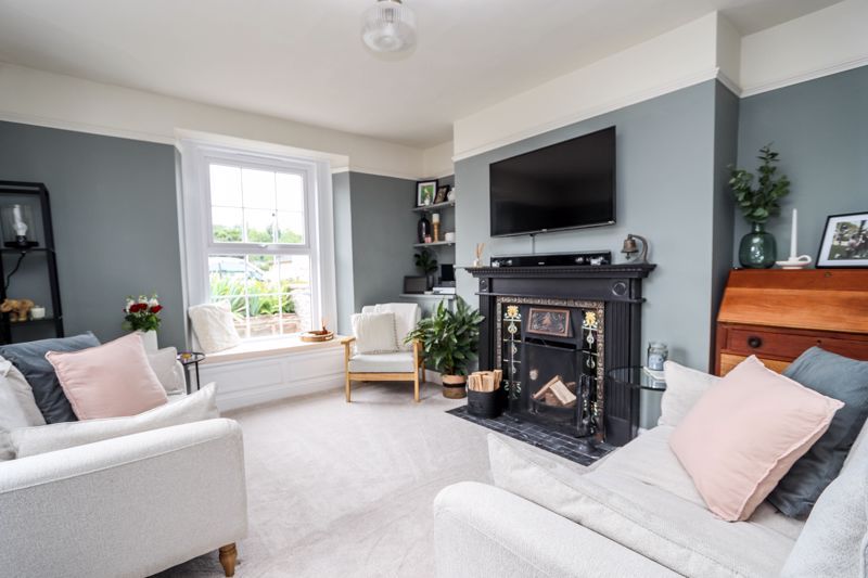 Property photo 2 of 14 Sitting Room
