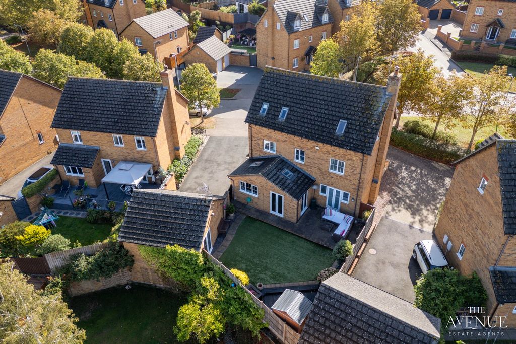 Property photo 3 of 40 4394806