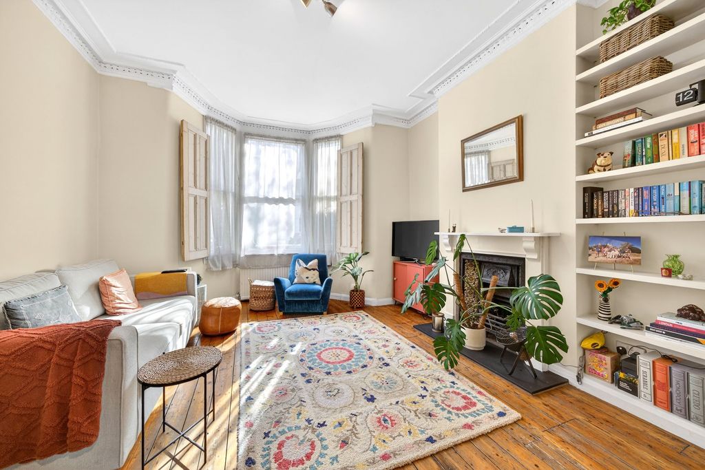 Property photo 3 of 13