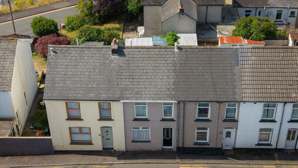 Property photo 1 of 27