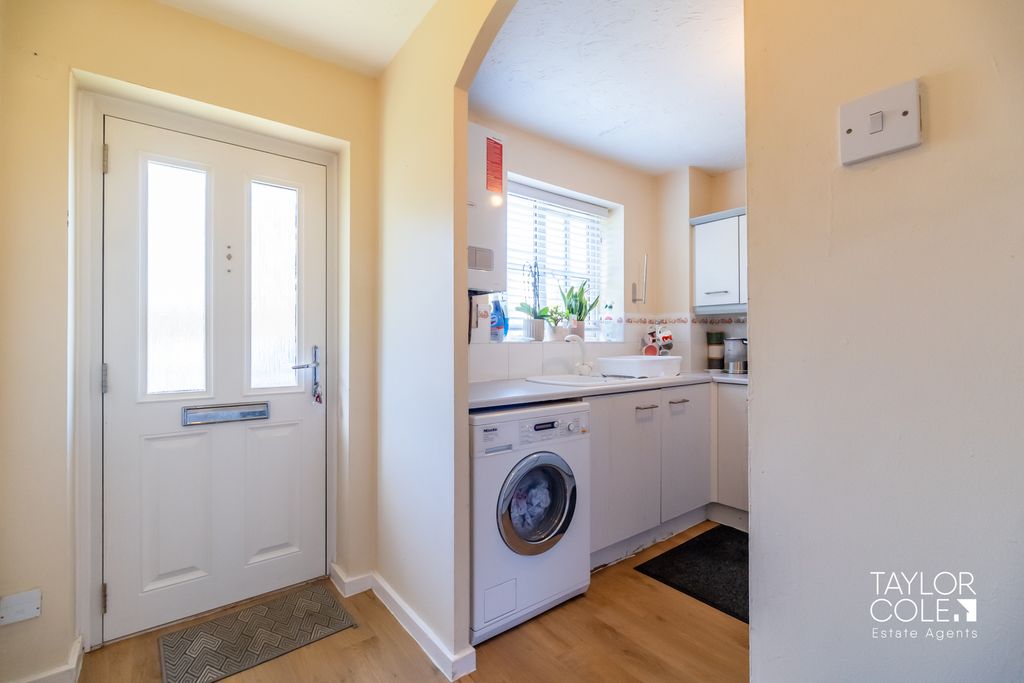 Property photo 2 of 14
