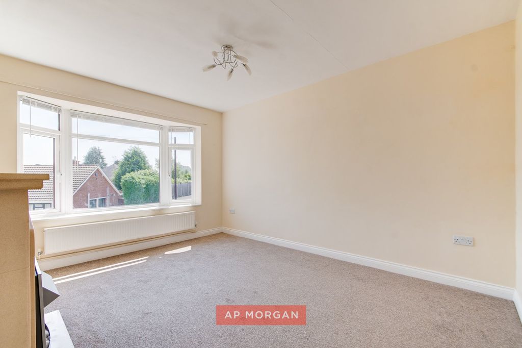Property photo 2 of 12 Picture No. 03