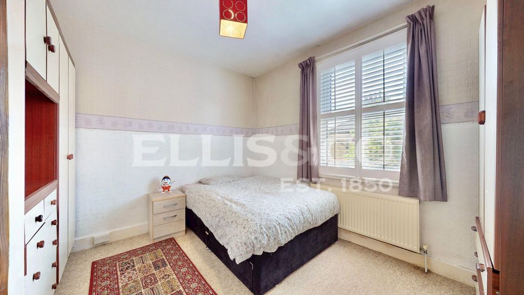 Property photo 3 of 26 Picture No. 18