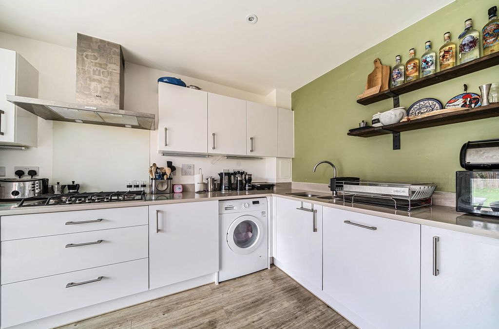 Property photo 3 of 42 Picture 3