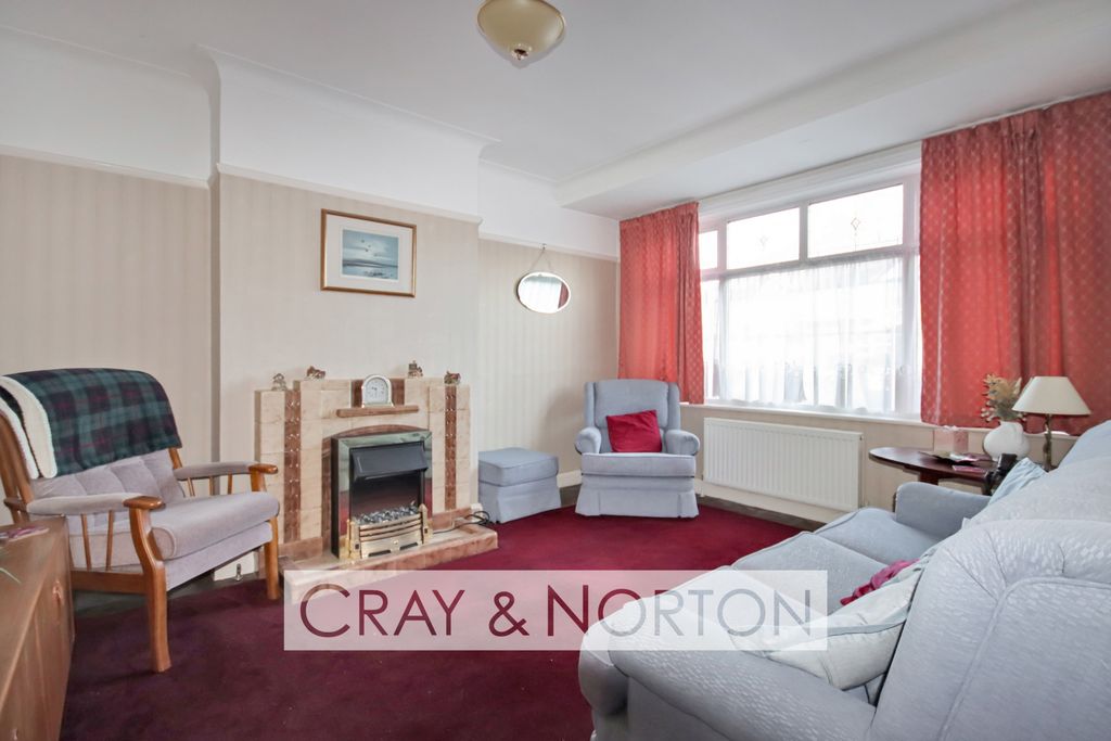 Property photo 2 of 10 Photo 1