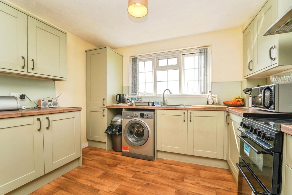 Property photo 3 of 11 Pbox-Img.Jpg