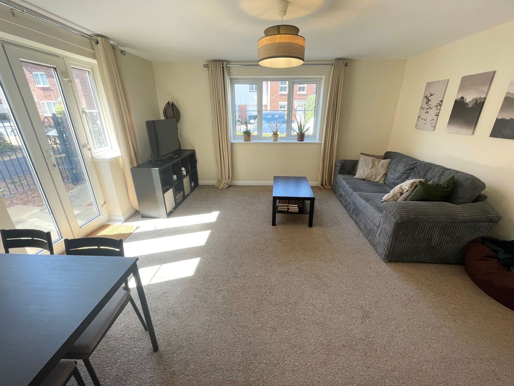 Property photo 3 of 8