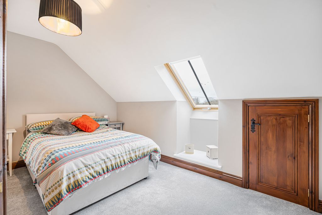 Additional image 16 of 4 bed barn conversion for saleSt Patricks Lane, Liss, Hampshire GU33