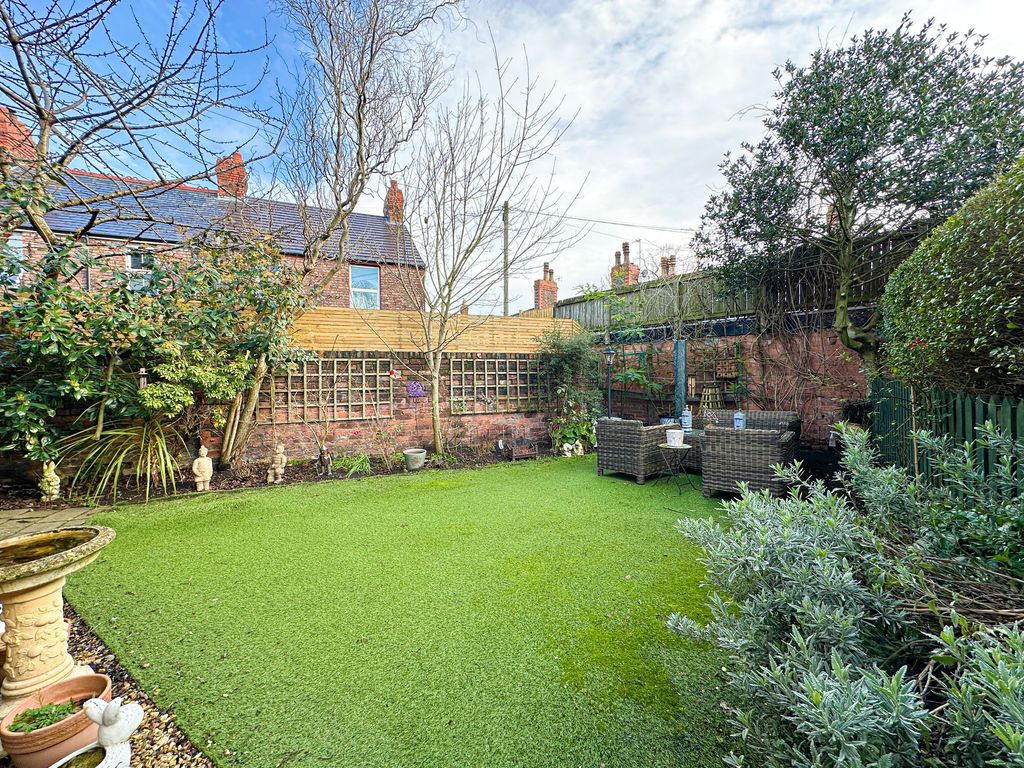 Property photo 3 of 24