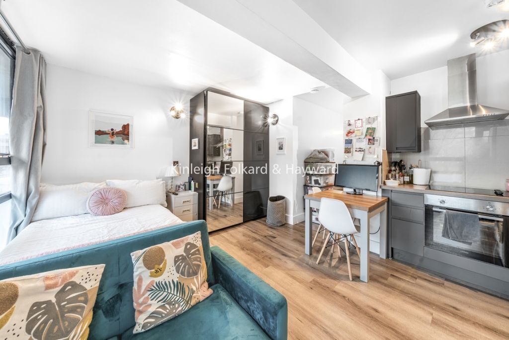 Property photo 2 of 5 83B79736-1A28-4090-9