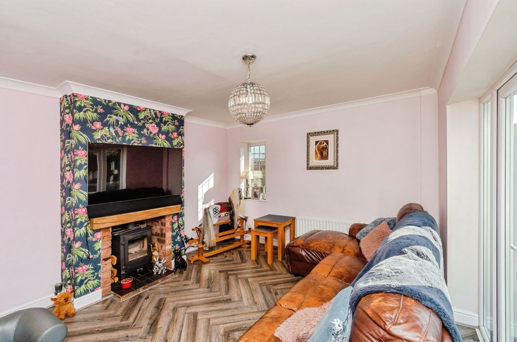 Property photo 2 of 17 Photography