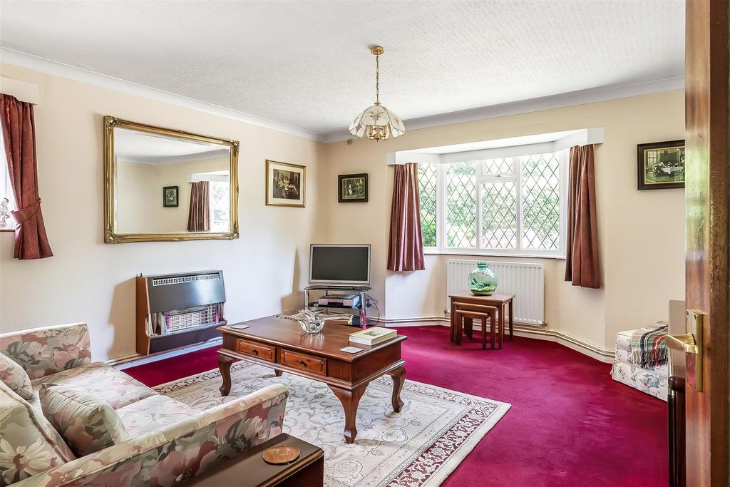 Additional image 6 of 3 bed detached house for saleWoodhurst Park, Oxted RH8