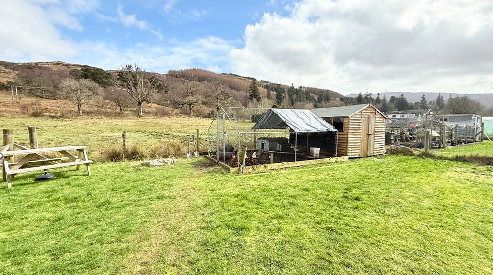 Property photo 2 of 26