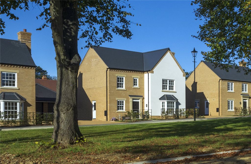 Property photo 1 of 12 The Harbury