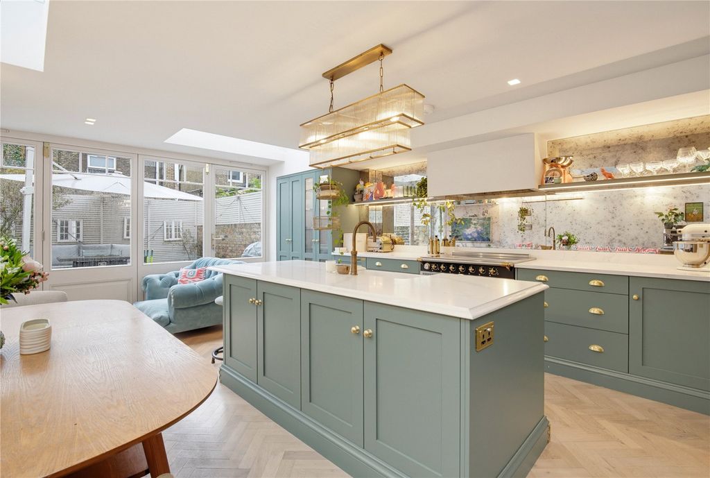 Property photo 1 of 14 Kitchen